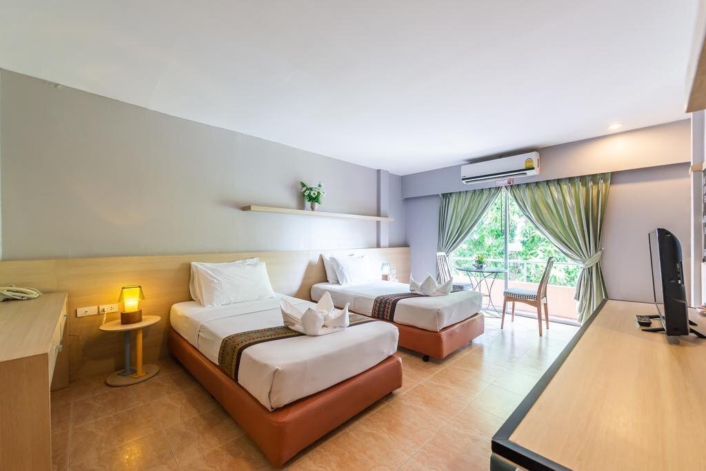 Отель Gulf Siam Resort Hotel Pattaya 2*