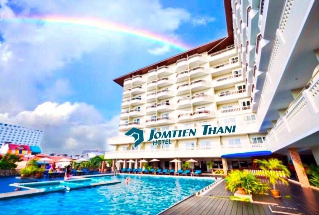 Отель Jomtien Thani Hotel 3*