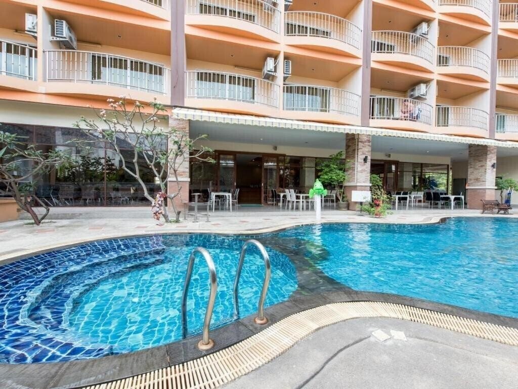 Изображение Siam Platinum Pattaya Hotel 3*