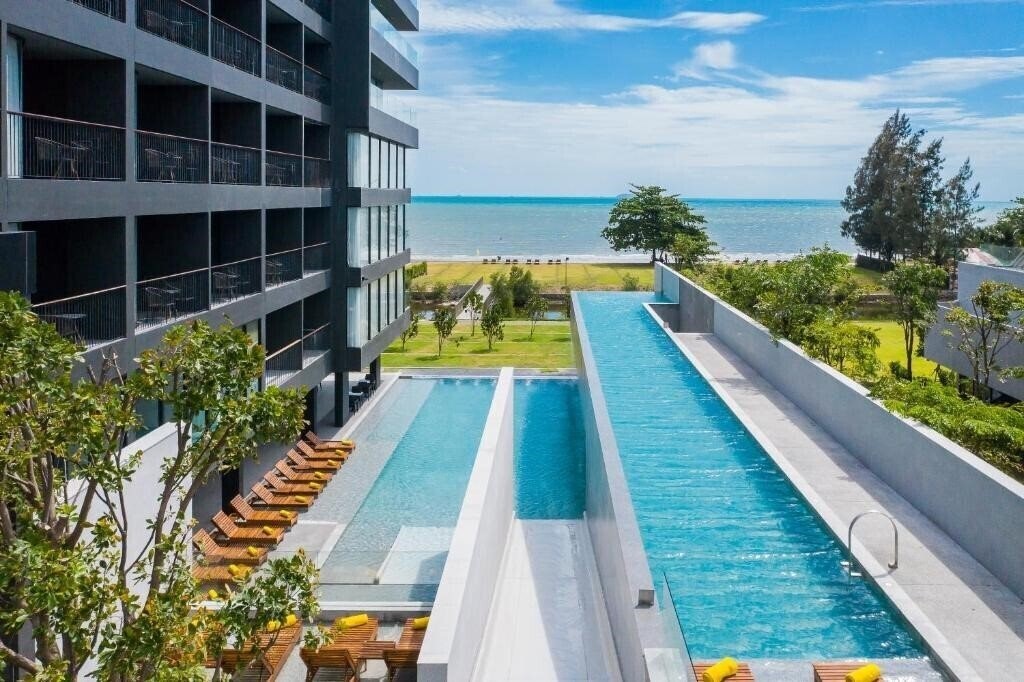 Готель Ana Anan Resort & Villas 5*