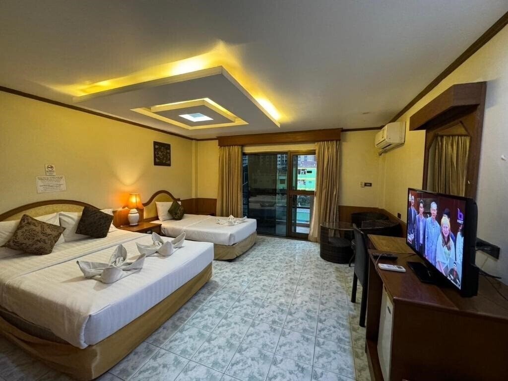 Фото Mr. Macs Place 3*