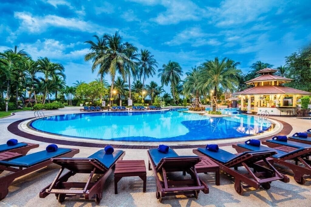 Изображение Cholchan Pattaya Beach 4*