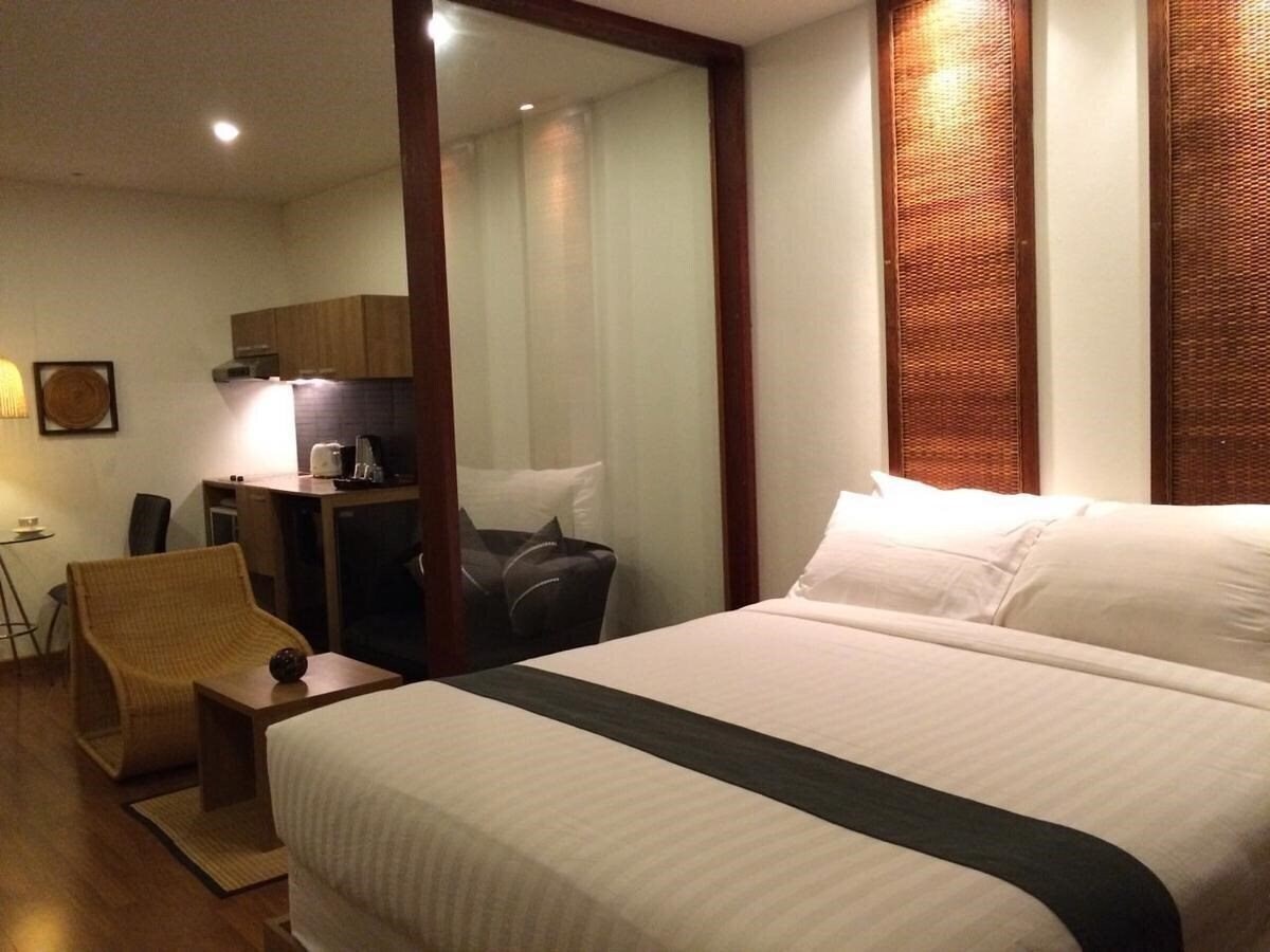 Фотографія 5ive Beach House Hotel 3*