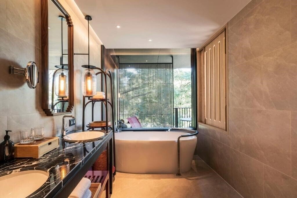 Готель Andaz Pattaya Jomtien Beach 5*