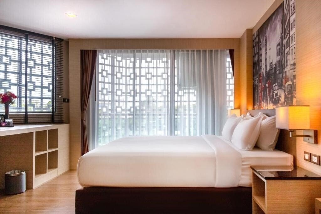 Фото Glow Pattaya **** 4*
