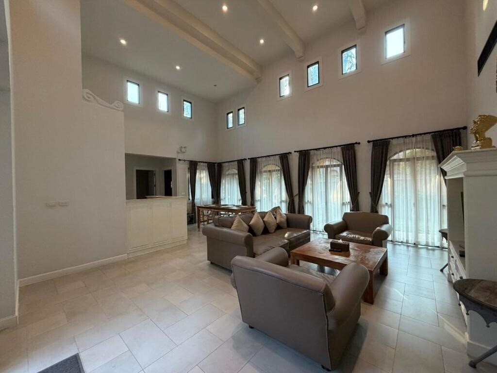 Картинка Chivani Pattaya 4*