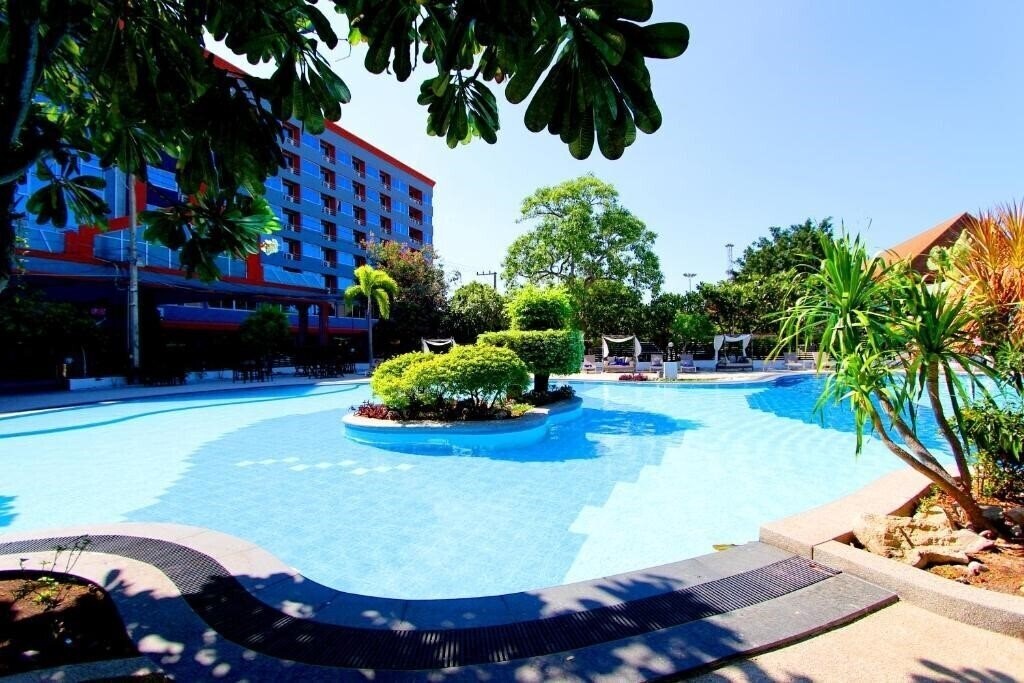 Готель Coco Beach Hotel Jomtien Pattaya 4*
