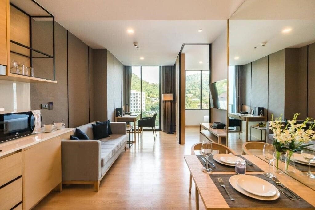 Готель Arize Hotel Sri Racha 5*