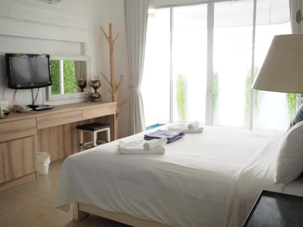 Готель Costa Village Pool Villa 3*