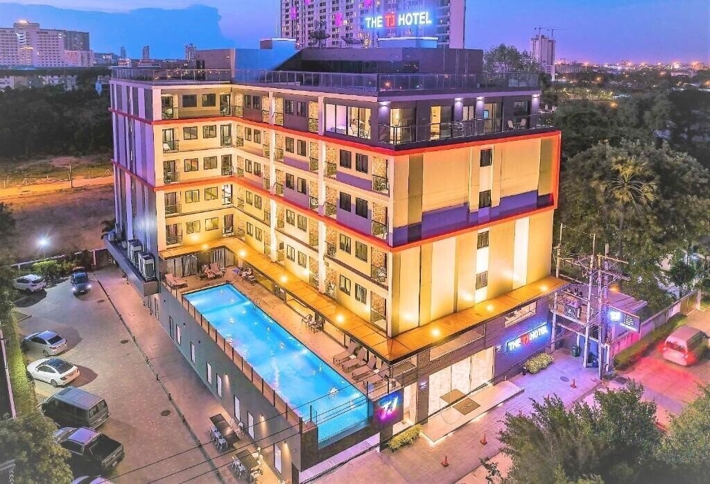 Готель The Tj Hotel 4*