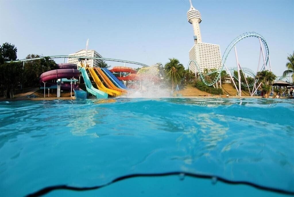 Отель Marina Jomtien Beach 3*