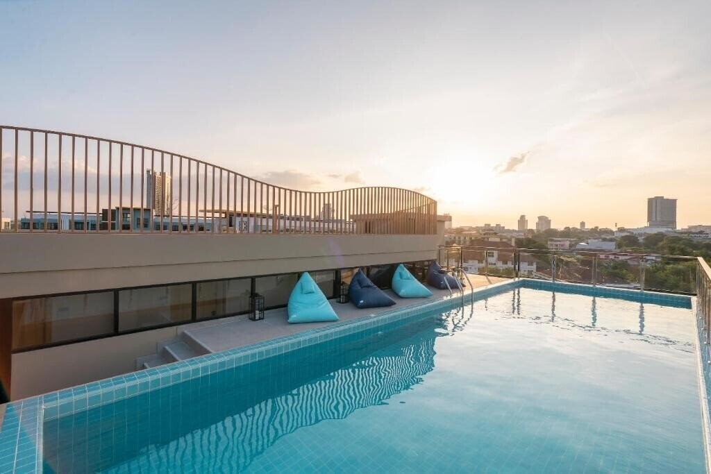 Фото P-Park Hotel Pattaya 4*