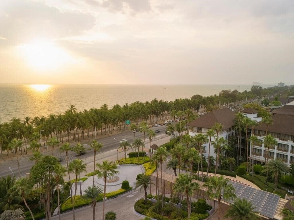 Фото Amari Bangsaen 4*