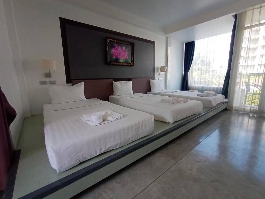 Готель Sunset Serenity Jomtien Resort 4*