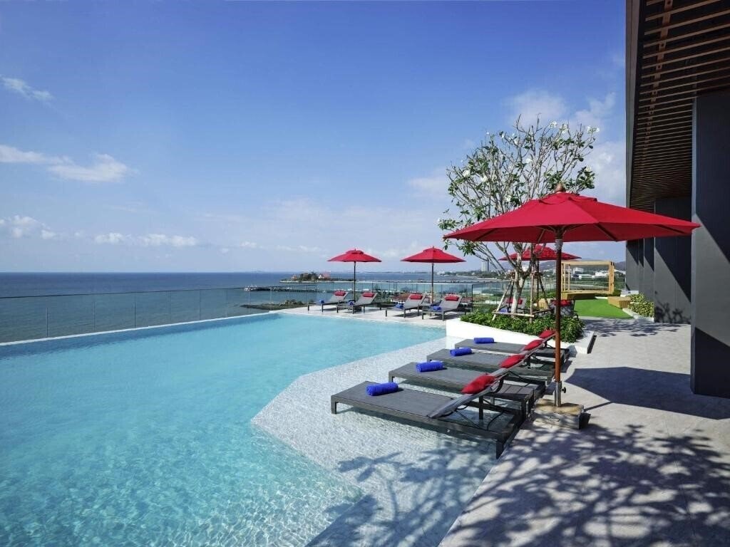 Фото Novotel Marina Sriracha (ex. Novotel Sri Racha Marina, Novotel Marina Sriracha & Koh Si Chang) 4*