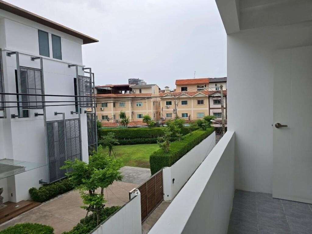 Готель Srinn Hotel Pattaya Klang 3*