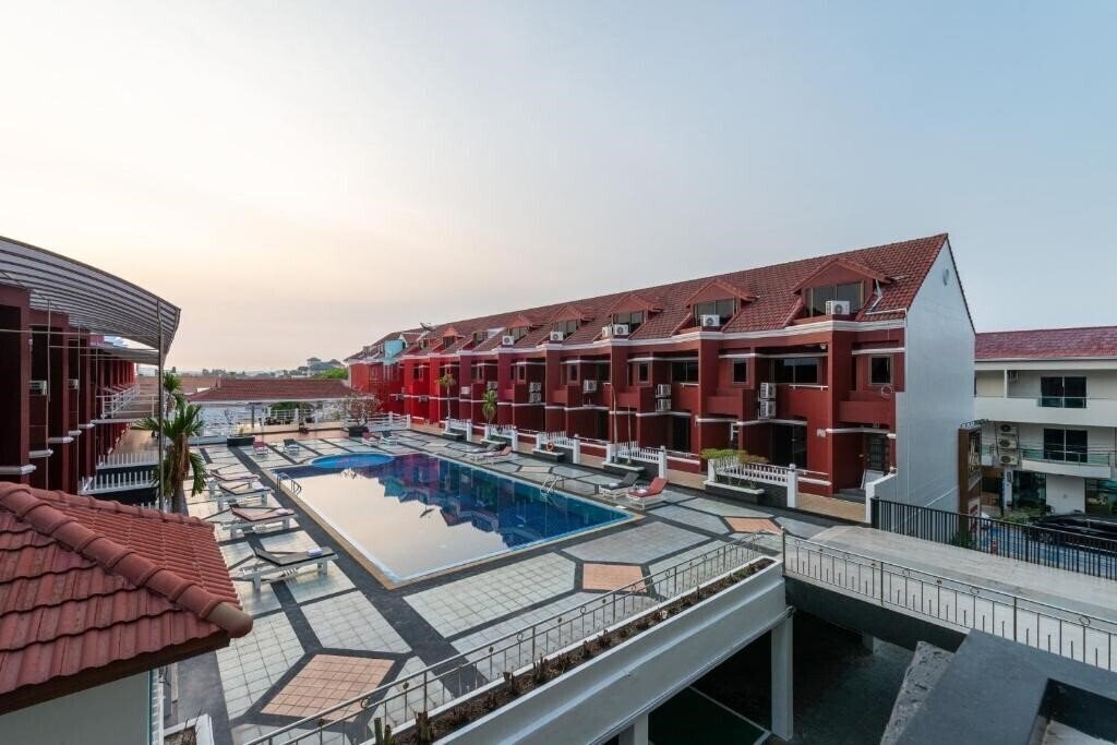 Фото Arawana Express North Pattaya 3*