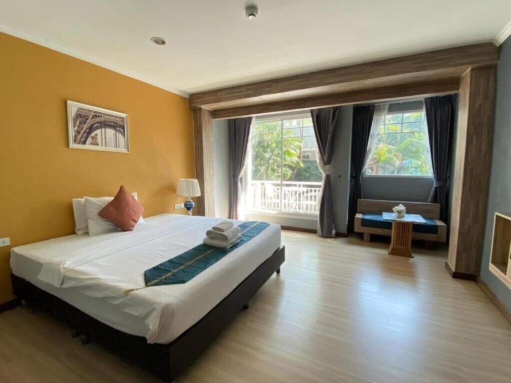 Картинка The Tamnan Pattaya Hotel & Resort 3*