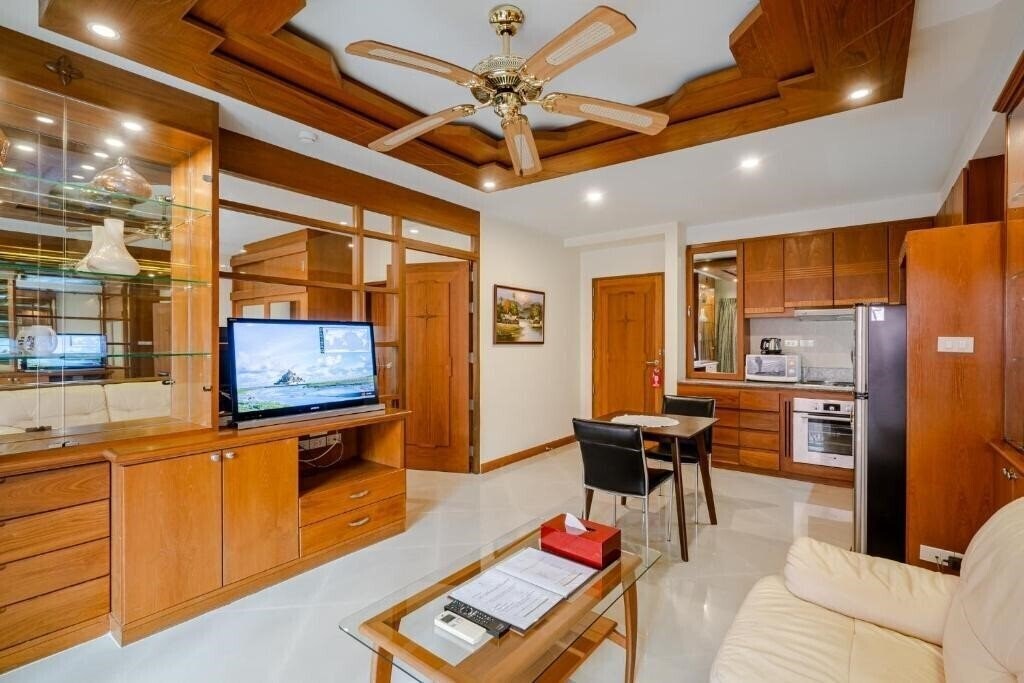 Картинка The Whitehouse Condotel 3*