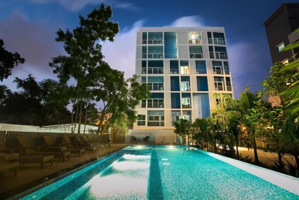 Фотография DeeProm Pattaya Hotel 3*