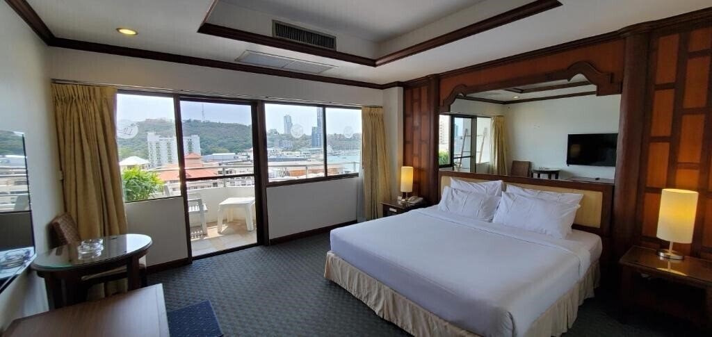 Фото Grand Hotel Pattaya 3*