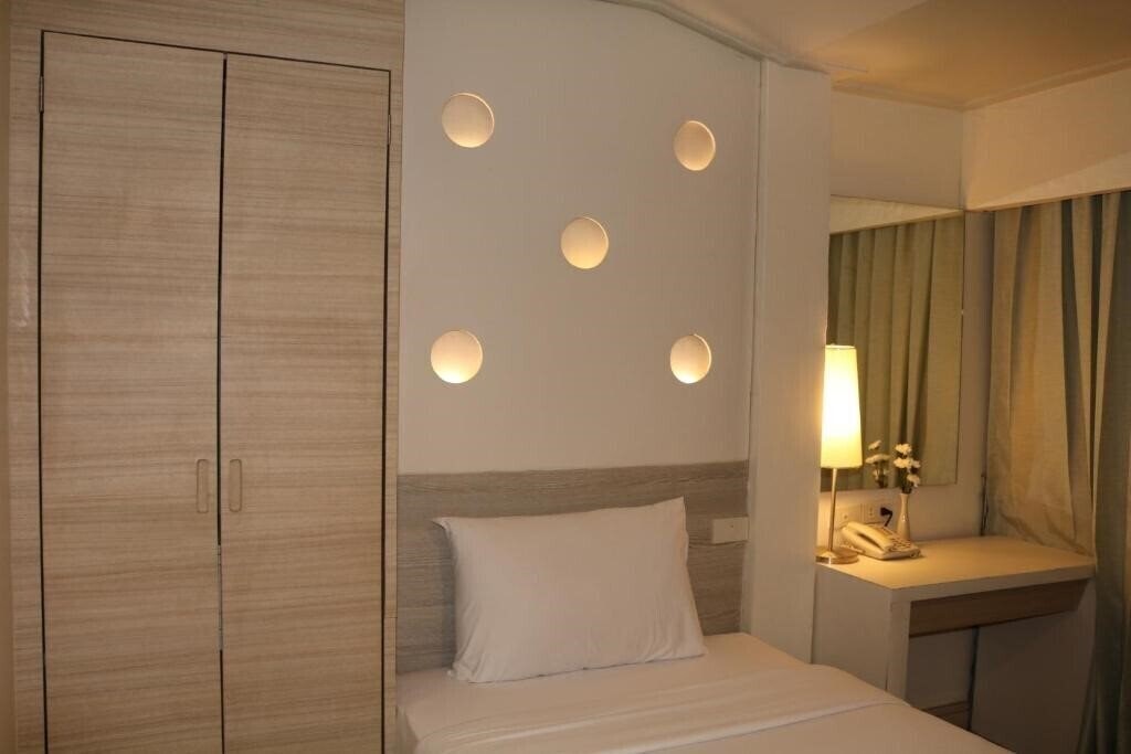 Картинка Sunshine Hotel 3*