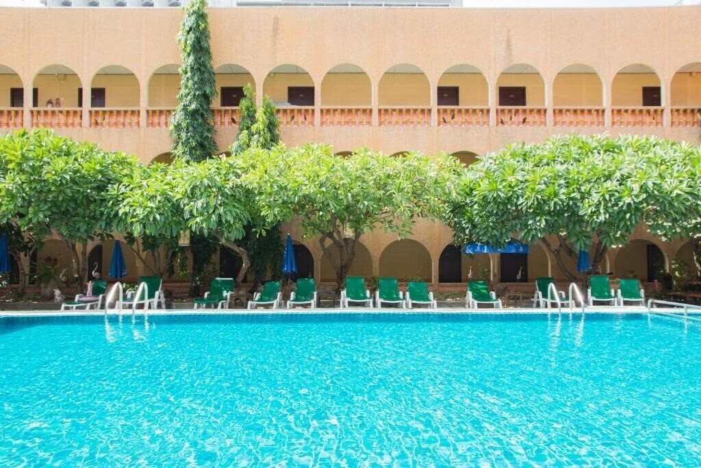 Отель Sabai Lodge 3*