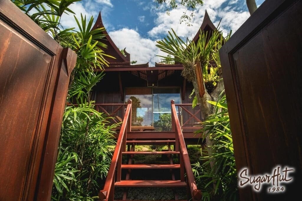 Отель Sugar Hut 3*