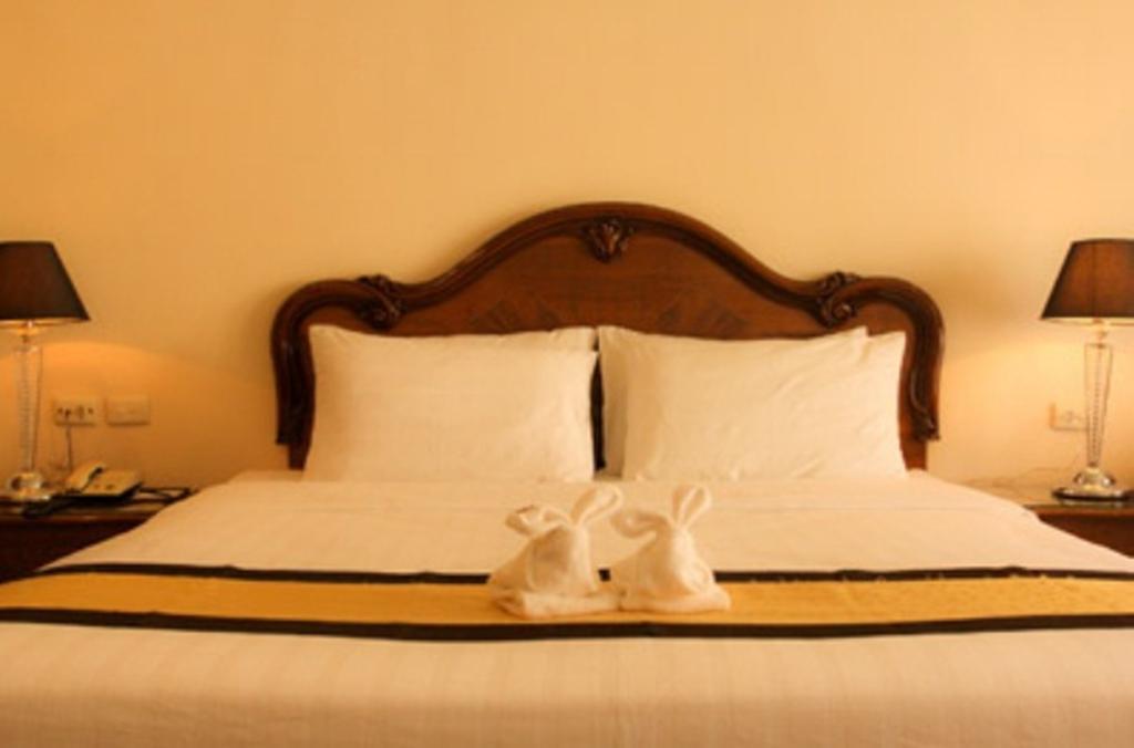 Фотографія LK Royal Suite 4*