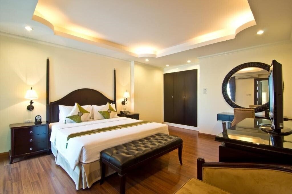 Фото LK Royal Suite 4*