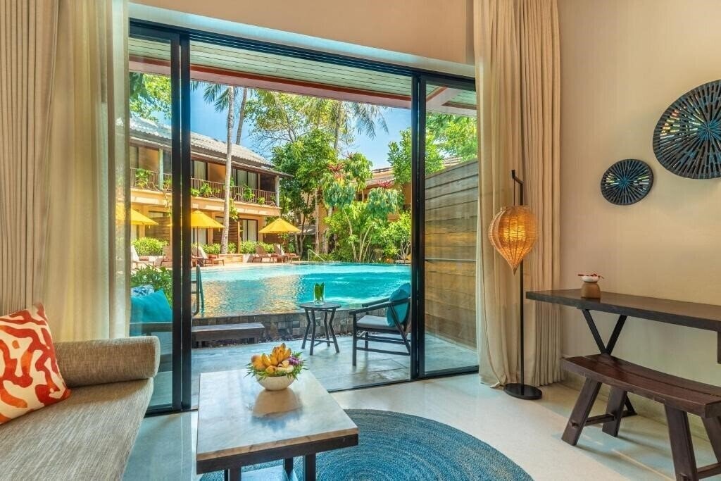 Готель Buri Rasa Village Koh Phangan 4*