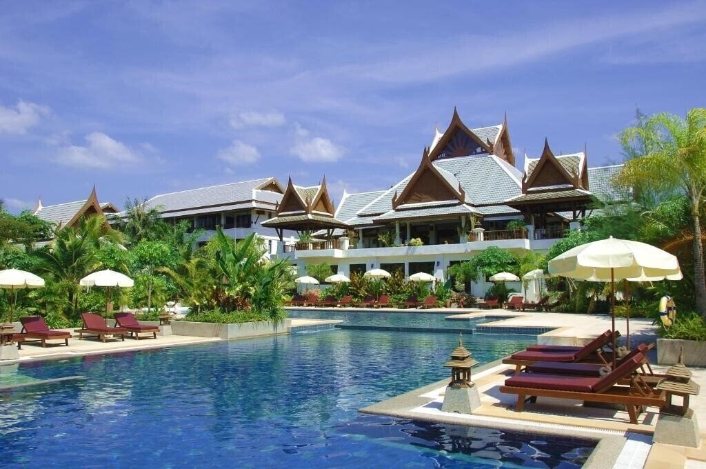 Готель Mukdara Beach Villa & Spa 4*