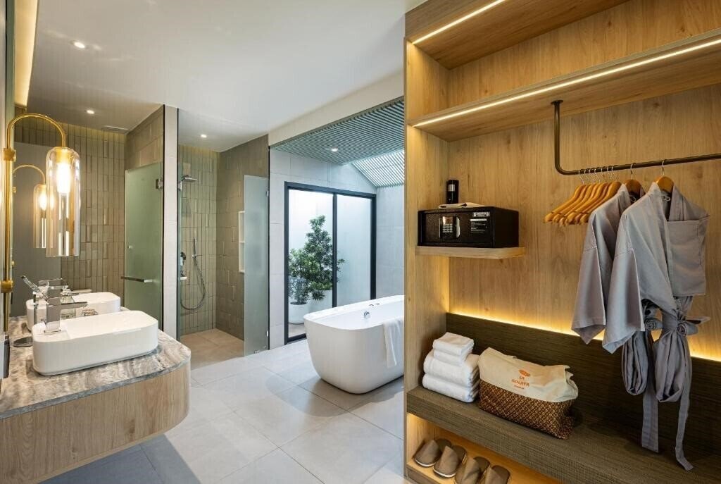 Фотографія La Solaya Khao Lak (ex. Mukdara Beach Villa) 4*