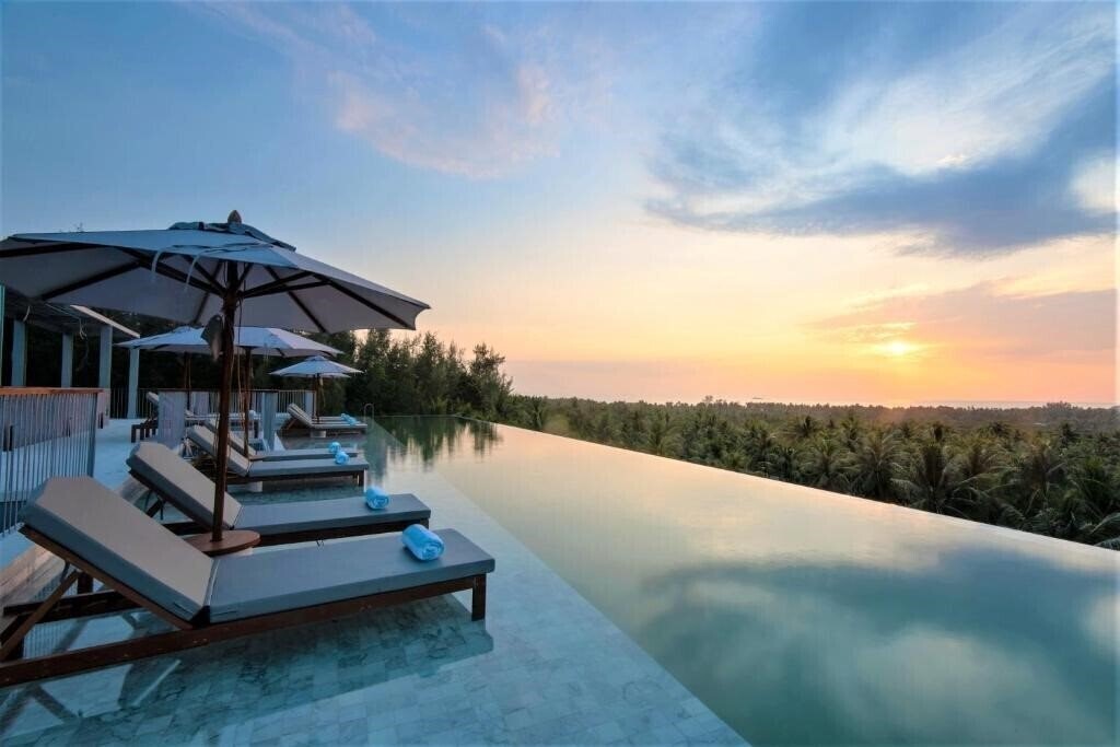 Готель Varivana Resort Koh Phangan 4*