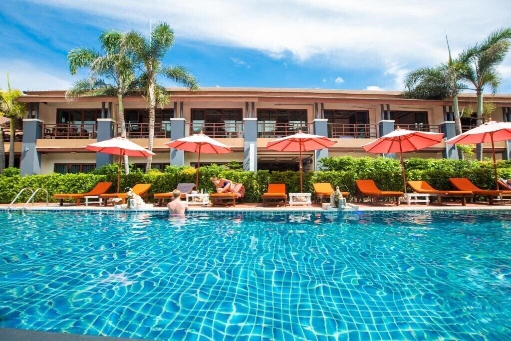 Отель Sunrise Resort Koh Phangan 3*