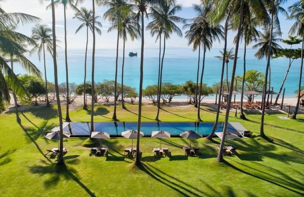 Готель The Haad Tien Beach Resort 4*