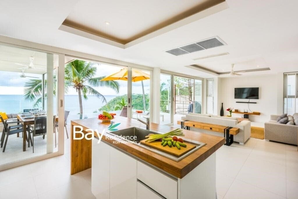Фото Bay Villas Koh Phangan 4*