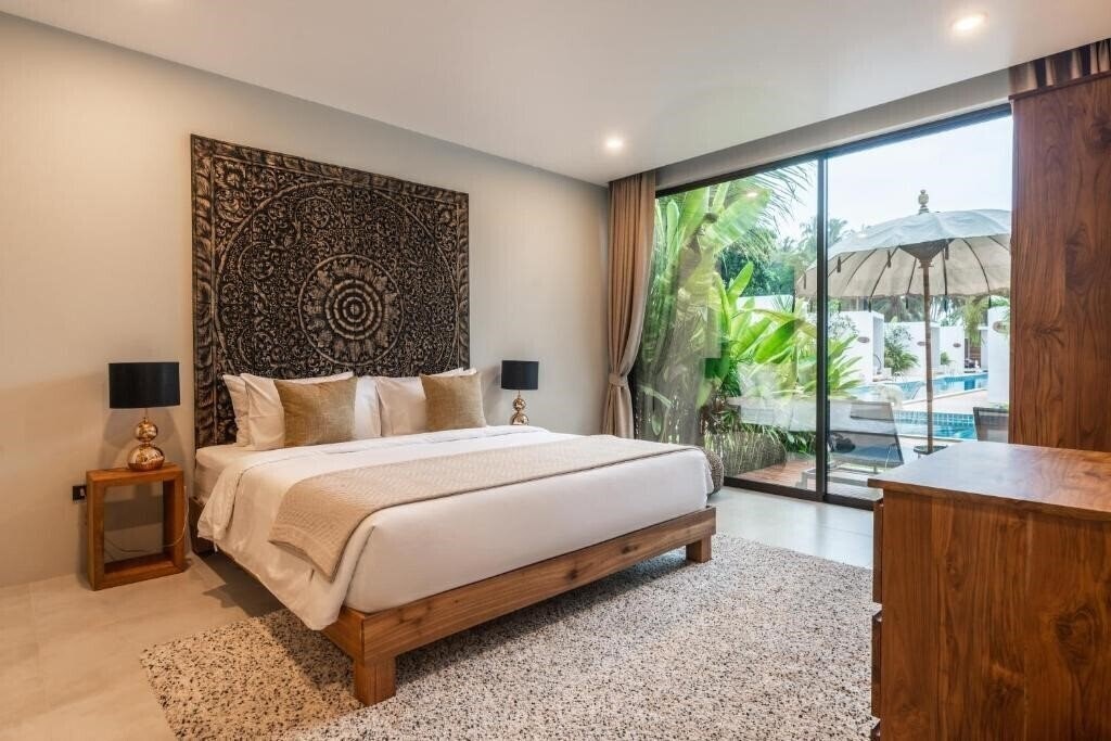 Фото Zee Luxury Boutique Hotel 4*