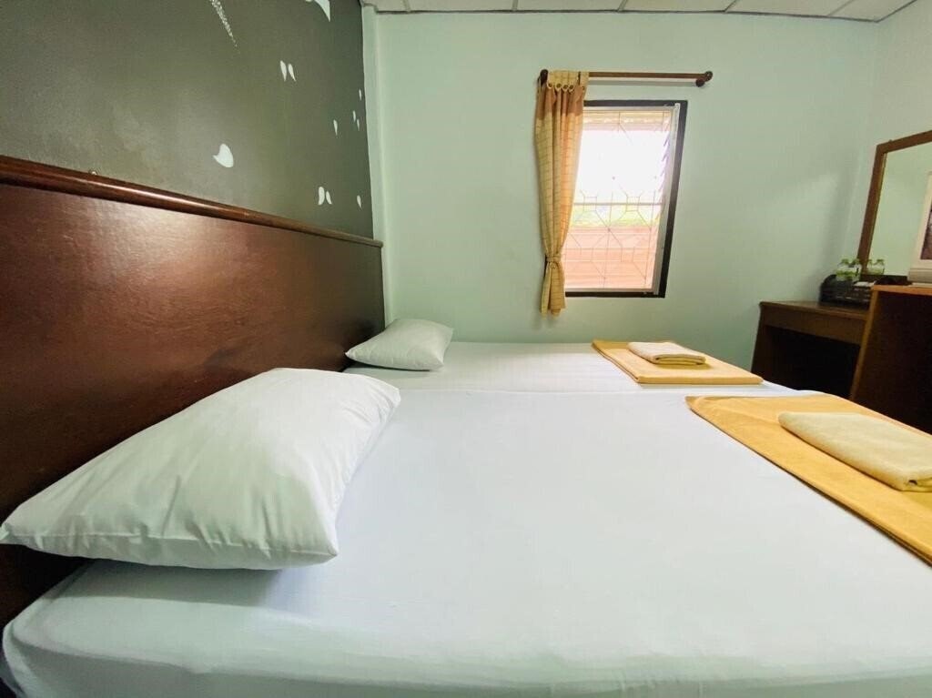 Фото Phang Nga Guesthouse 2*