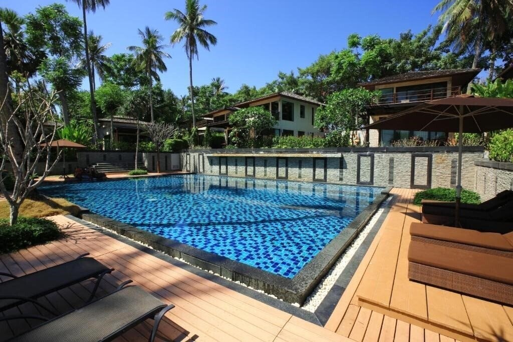 Готель Niramaya Villa & Wellness Resort 4*