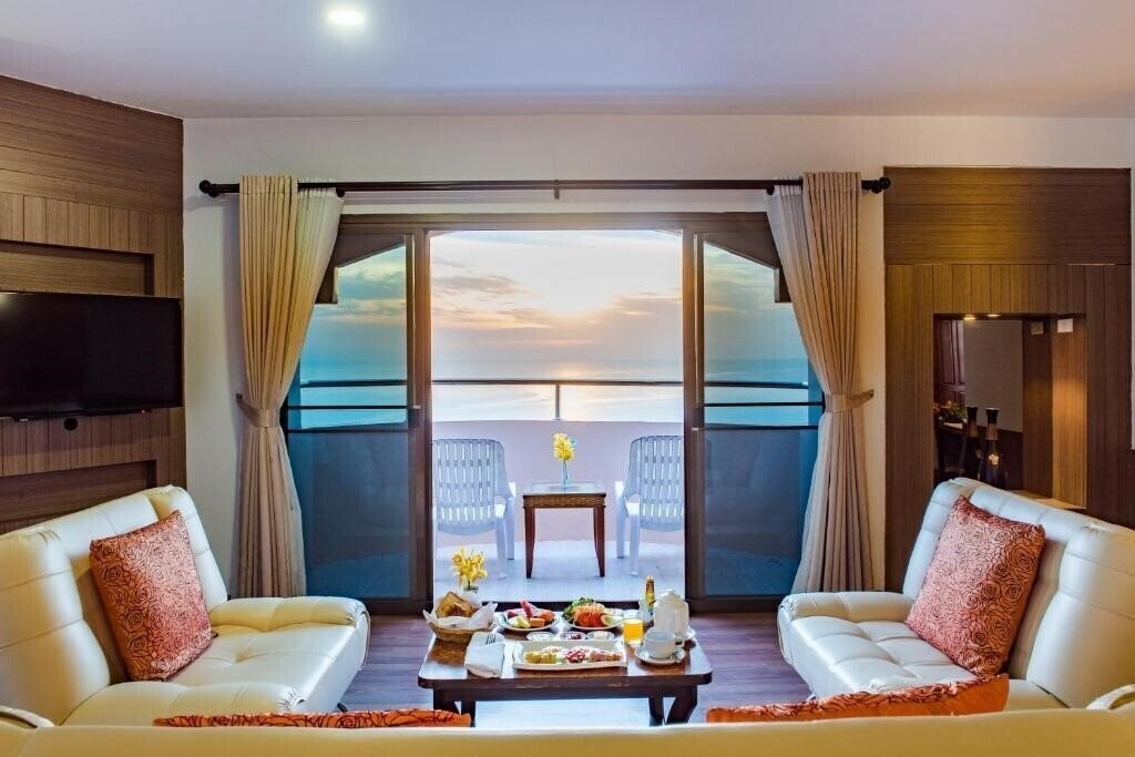 Картинка Golden Beach Cha-Am Hotel 3*