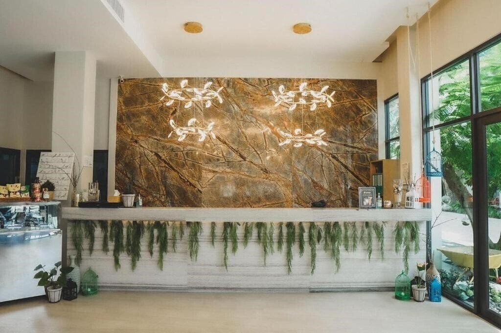 Фото Eco Cozy Beachfront Resort Chaam 4*