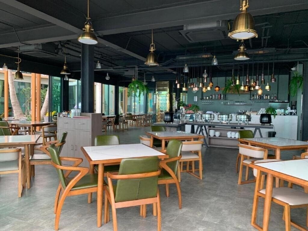 Зображення Eco Cozy Beachfront Resort Chaam 4*