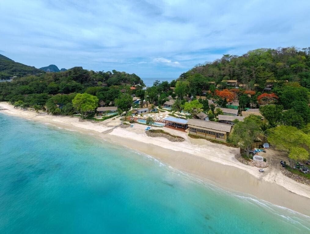 Фотографія Outrigger Phi Phi Island Resort 5*