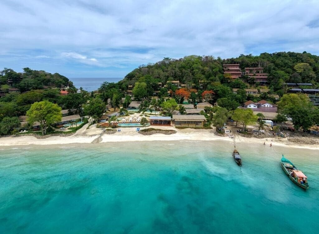 Зображення Outrigger Phi Phi Island Resort 5*