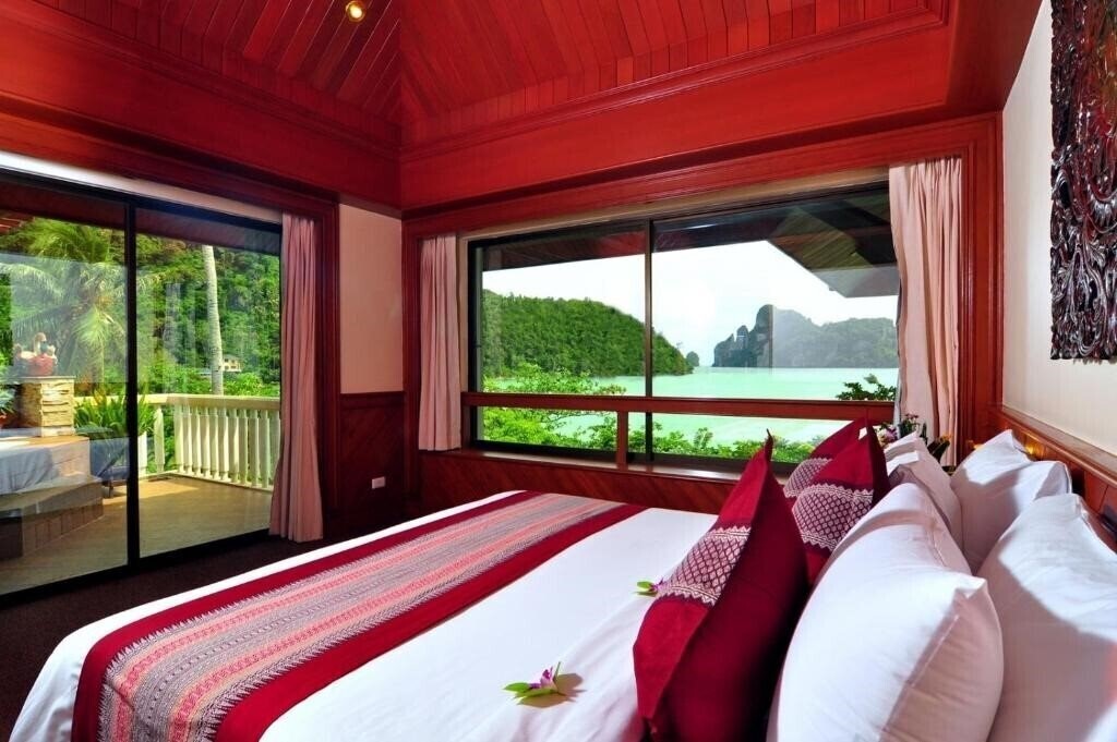 Картинка Phi Phi Island Cabana 4*
