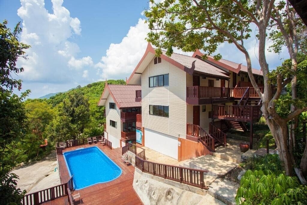 Фото Phi Phi Natural Resort 3*