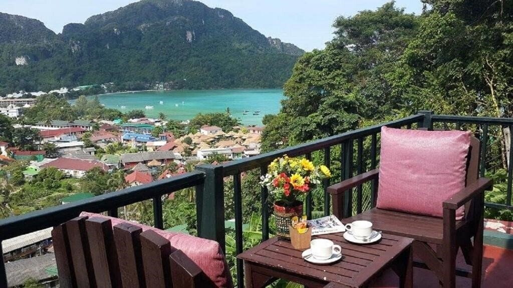 Отель Phi Phi Arboreal Resort 3*