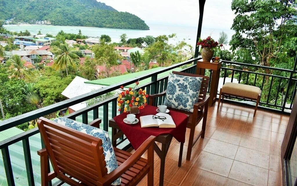 Картинка Phi Phi Arboreal Resort 3*