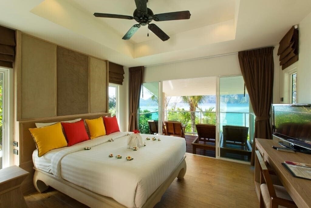 Изображение Phi Phi Bayview Resort 3*